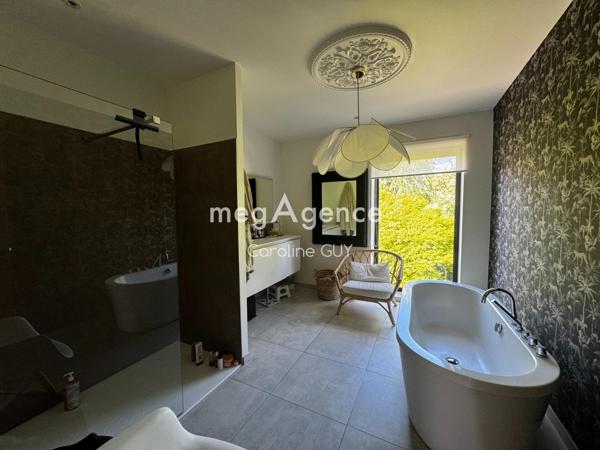 Maison à ARQUES, 62510 - 7 pièces 166m²