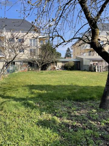 Maison à vendre à Allonnes dans la Sarthe (72700), ref : 72009-1357