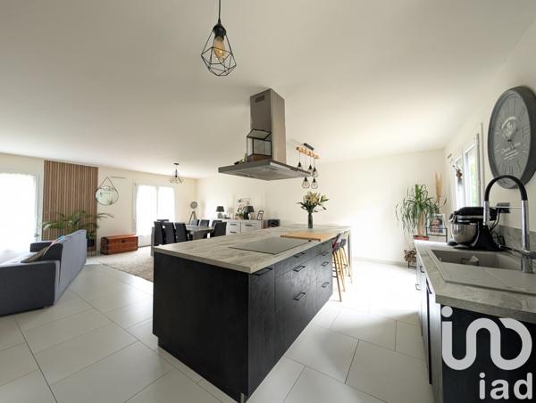 Maison à vendre 6 pièces 133 m² Saint-Yrieix-la-Perche