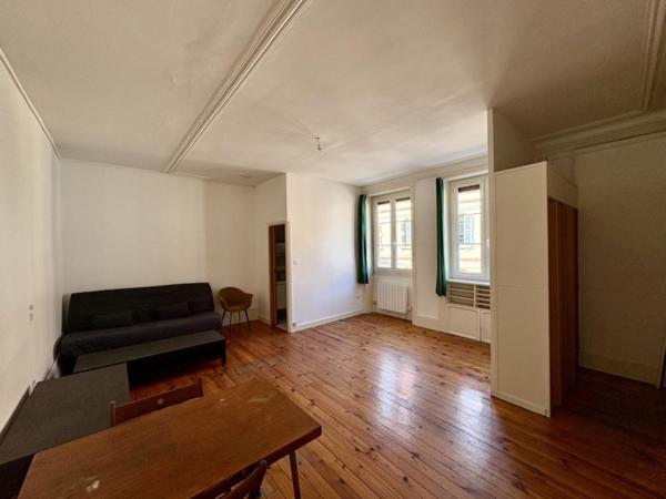 APPARTEMENT T1 A LOUER A ROANNE - CENTRE VILLE