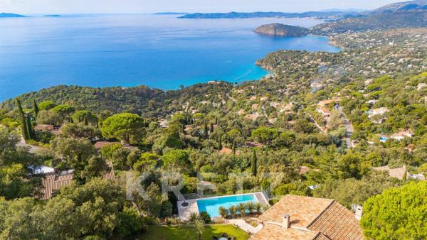 Rayol Canadel - Villa Provençale - Potentiel constructible