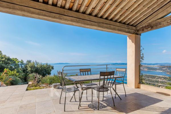 Rayol Canadel - Villa Provençale - Potentiel constructible