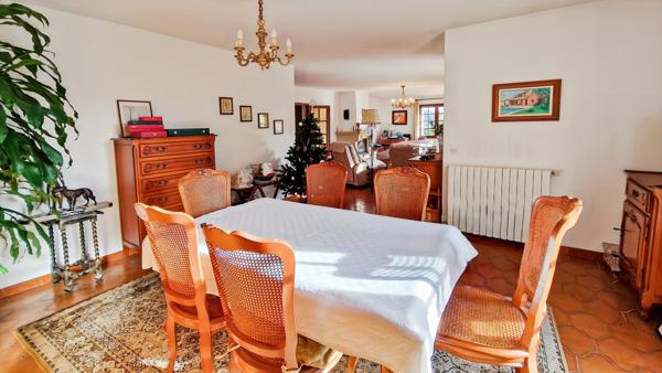 Uzès (30700) SOUS OFFRE D'ACHAT ACCEPTEE.