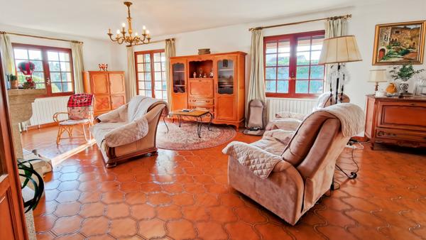 Uzès (30700) SOUS OFFRE D'ACHAT ACCEPTEE.