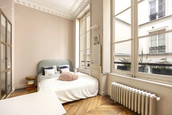 Appartement Paris 1 er - MONTMARTRE / ÉTIENNE MARCEL