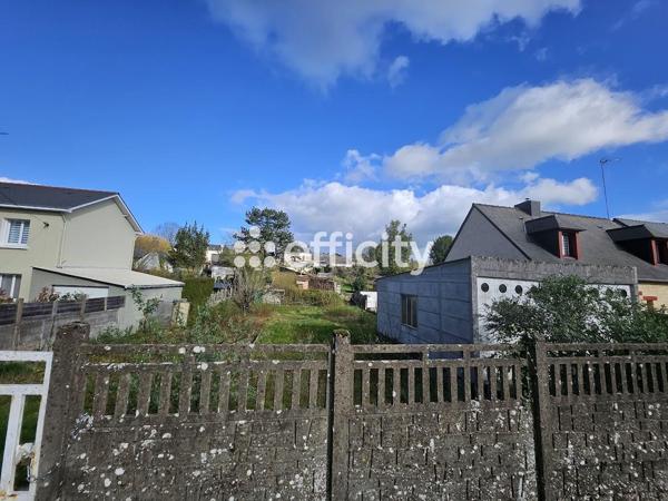 Terrain
        
        - 674 m² 74 900 € *
