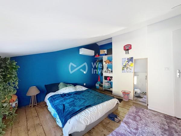 Maison + appartement, 5 chambres - 146,5 m2 - DPE C