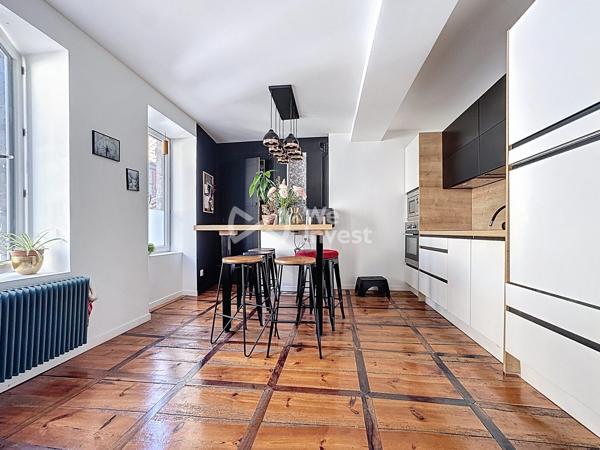 Maison + appartement, 5 chambres - 146,5 m2 - DPE C