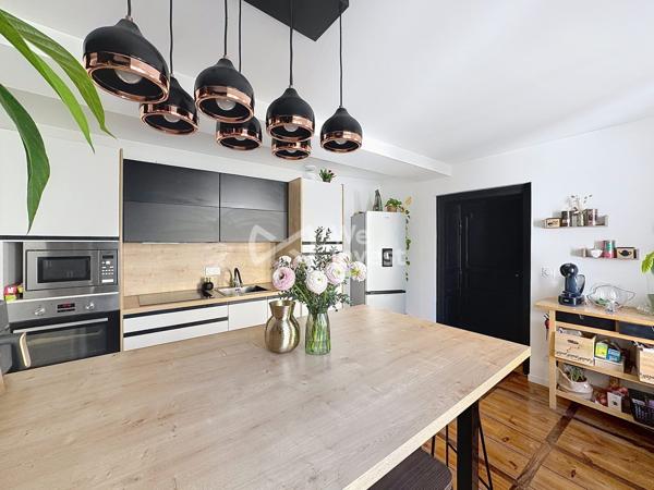 Maison + appartement, 5 chambres - 146,5 m2 - DPE C