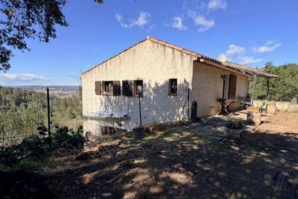 Meyreuil - Maison de campagne - 90 m2 - 4 pièces - 3 chambres - dépendance 60 m2 - 1 hectare