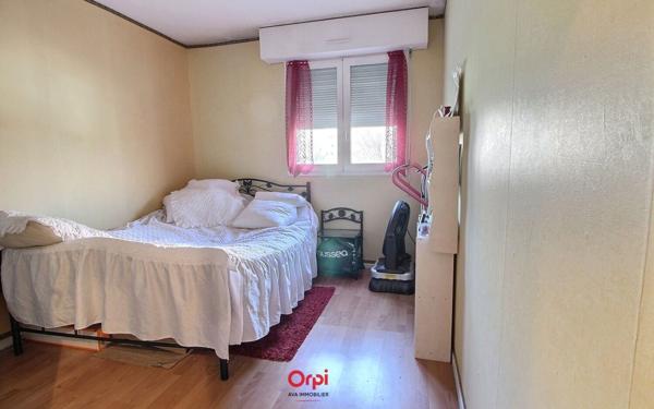 Appartement à vendre    4 pièces • 73,20 m2 Marseille 11