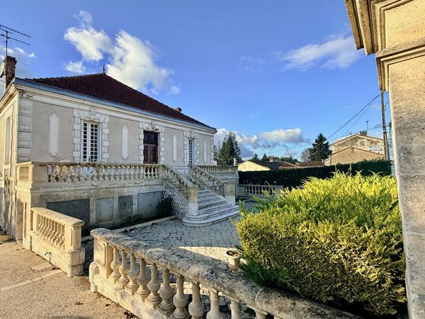 Maison 10 pièces 360 m2