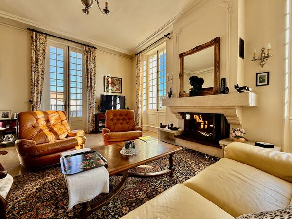 Maison 10 pièces 360 m2