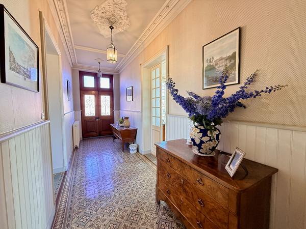 Maison 10 pièces 360 m2