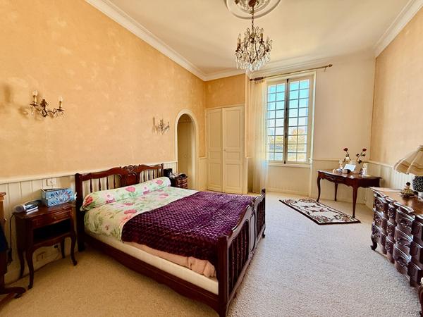 Maison 10 pièces 360 m2