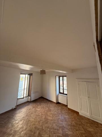 Appartement Buxy 3 pièce(s) 56 m2 hyper centre