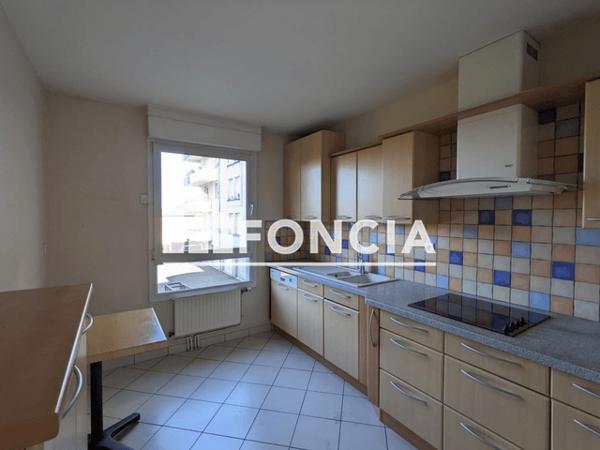 Location Appartement 5 pièces 131.48 m² - RESIDENCE VILLA ANDERSON Le Mans 72000