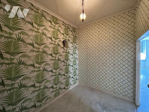 RUE DES TABLES CLAUDIENNES
Un appartement lumineux au 4e étage de l'immeuble. Exposition Sud-Ouest.