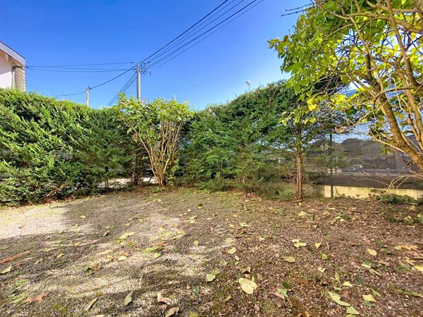 VENDU !! NANTES SUD SECTEUR JOLIVERIE STUDIO 24M2 AVEC JARDIN PRIVATIF ET STATIONNEMENT