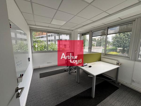 Bureaux à louer 117 m² Saint-Martin d'Hères proche campus universitaire