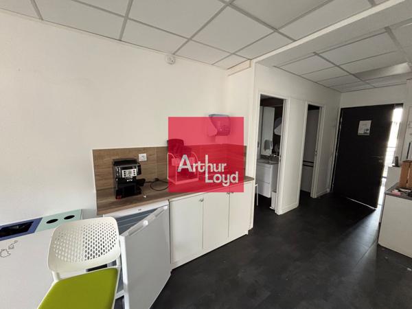 Bureaux à louer 117 m² Saint-Martin d'Hères proche campus universitaire