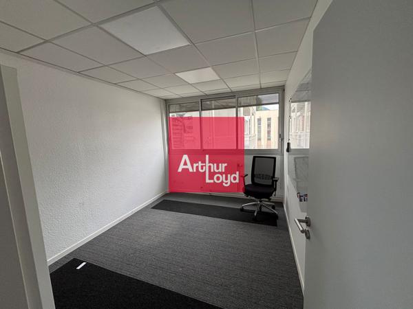 Bureaux à louer 117 m² Saint-Martin d'Hères proche campus universitaire