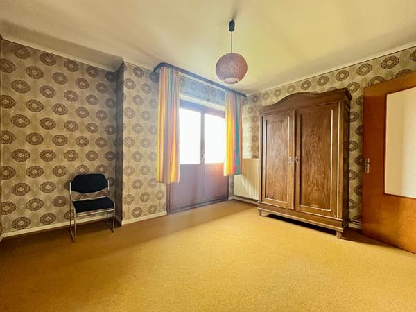 Maison - 8 pièces - 200 m²