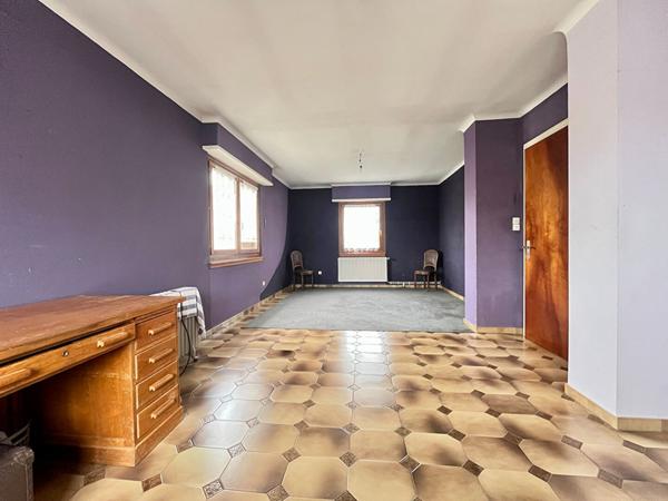 Maison - 8 pièces - 200 m²