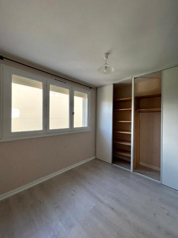 Appartement Arpajon Sur Cere 2 pièce(s) 37.56 m2 , Arpajon sur cere