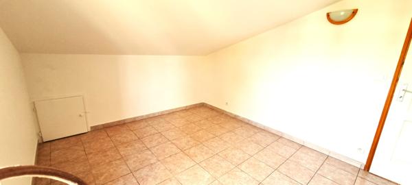 LUCCIANA : appartement F2 (28 m²) à louer