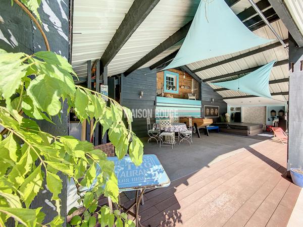 DOL-DE-BRETAGNE - Rare propriété avec piscine et terrain constructible en centre-ville