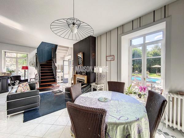 DOL-DE-BRETAGNE - Rare propriété avec piscine et terrain constructible en centre-ville