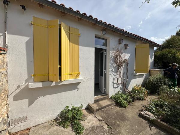 MAISON DE 1900 – JARDIN – ANNEXE INDÉPENDANTE