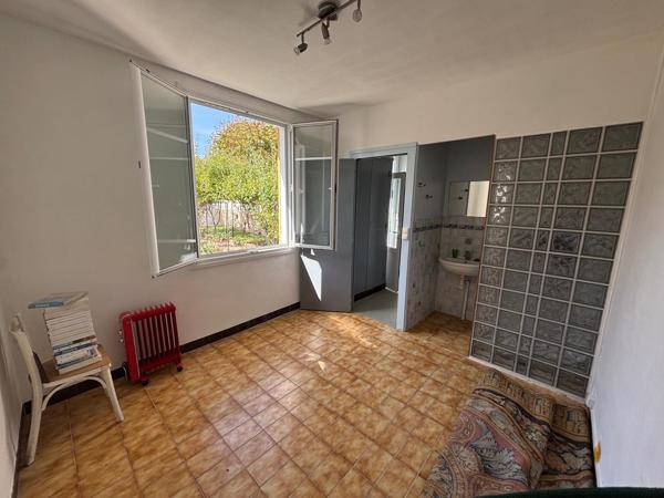 MAISON DE 1900 – JARDIN – ANNEXE INDÉPENDANTE