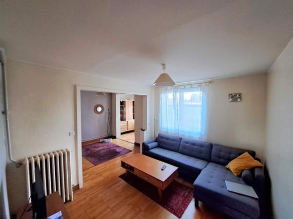 Maison ancienne T4bis avec beau terrain à LA RIVIERE DE CORPS