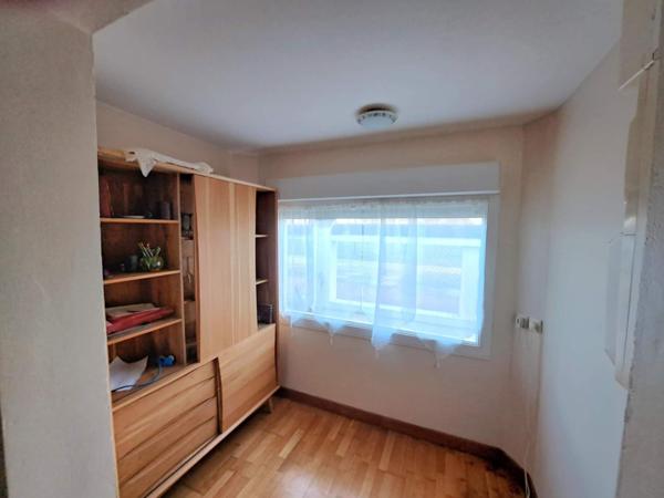 Maison ancienne T4bis avec beau terrain à LA RIVIERE DE CORPS