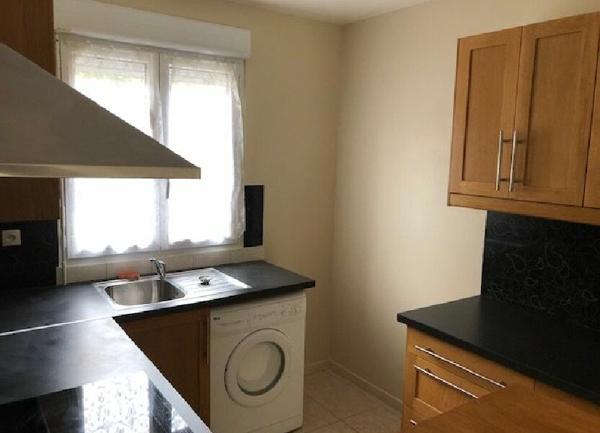 Maison à louer    3 pièces • 59 640 m2 Montreuil-sur-Brêche