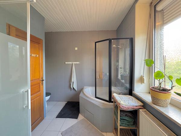 Maison de ville familiale T6 (157 m²) avec jardin, terrasse et garage à Terville