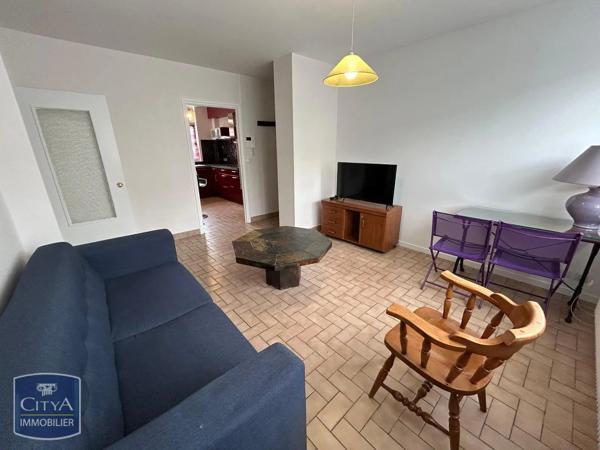 Appartement à louer 4 pièces 63.95m² Lens (62300)