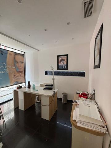 Local commercial 49.1 m2