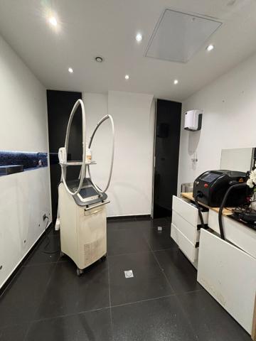 Local commercial 49.1 m2