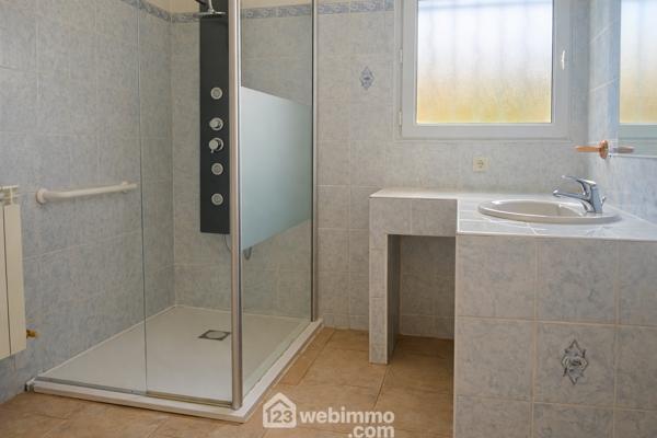 Villas 83 m² à Le Cannet-des-Maures 83340