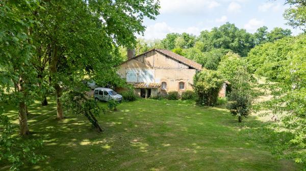 GRANDE PROPRIETE AVEC 6,5HA Eauze