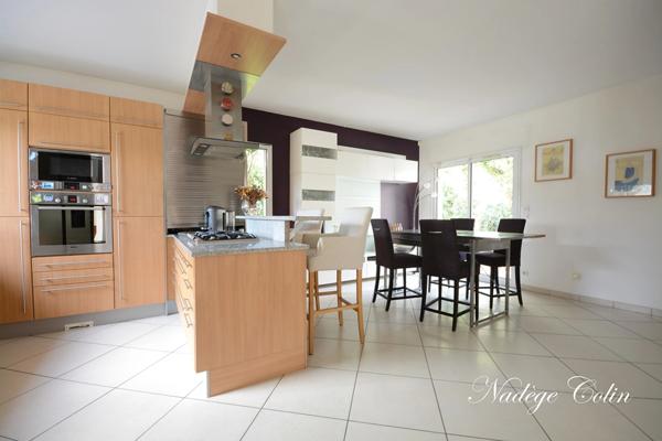 Maison récente de 6 pièces à SAINT REMY LES CHEVREUSE (78) proche RER B