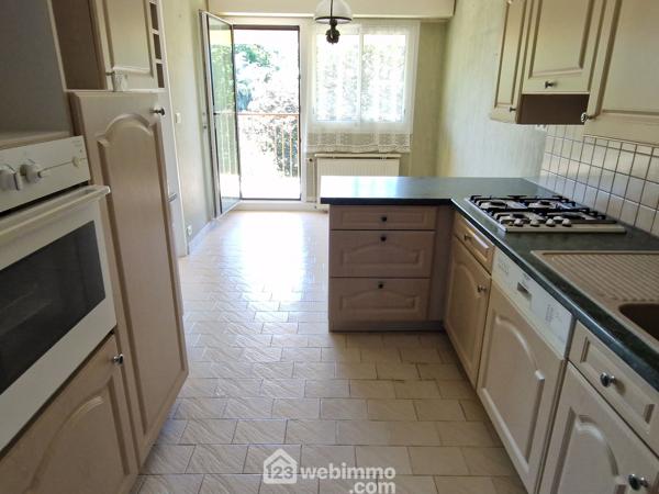 Appartement 96.46 m² à La Roche-sur-Yon 85000