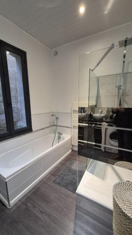 Maison Saintes - quartier historique Saint-Pierre