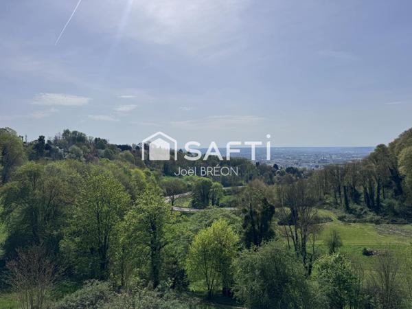 Mont Saint Aignan village.