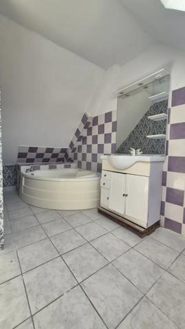 Ensemble immobilier avec terrain et potentiel constructible