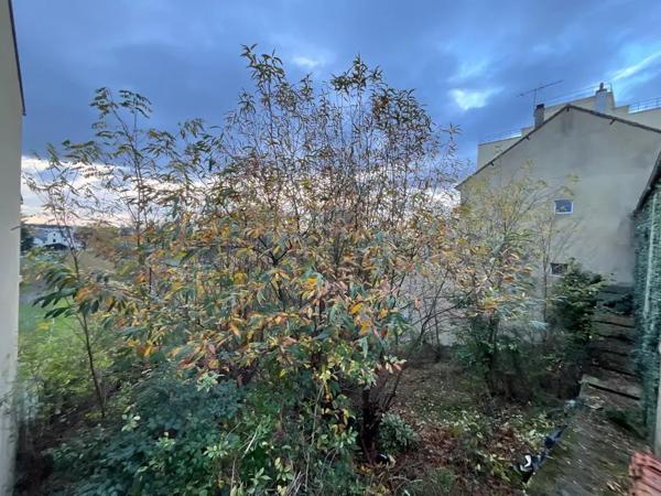 Ensemble immobilier avec terrain et potentiel constructible