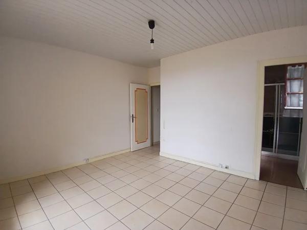 Maison familiale avec piscine Gare TGV d'Angoulême à proxi